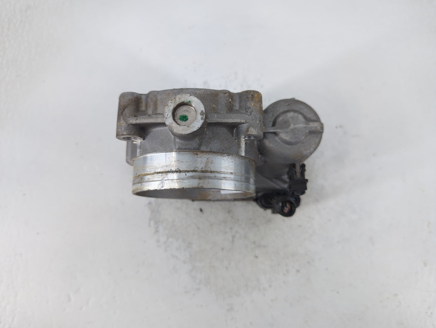 2011-2016 Chrysler Town & Country Throttle Body P/N:0 280 750 570 05184349AC Fits OEM Used Auto Parts - Oemusedautoparts1.co