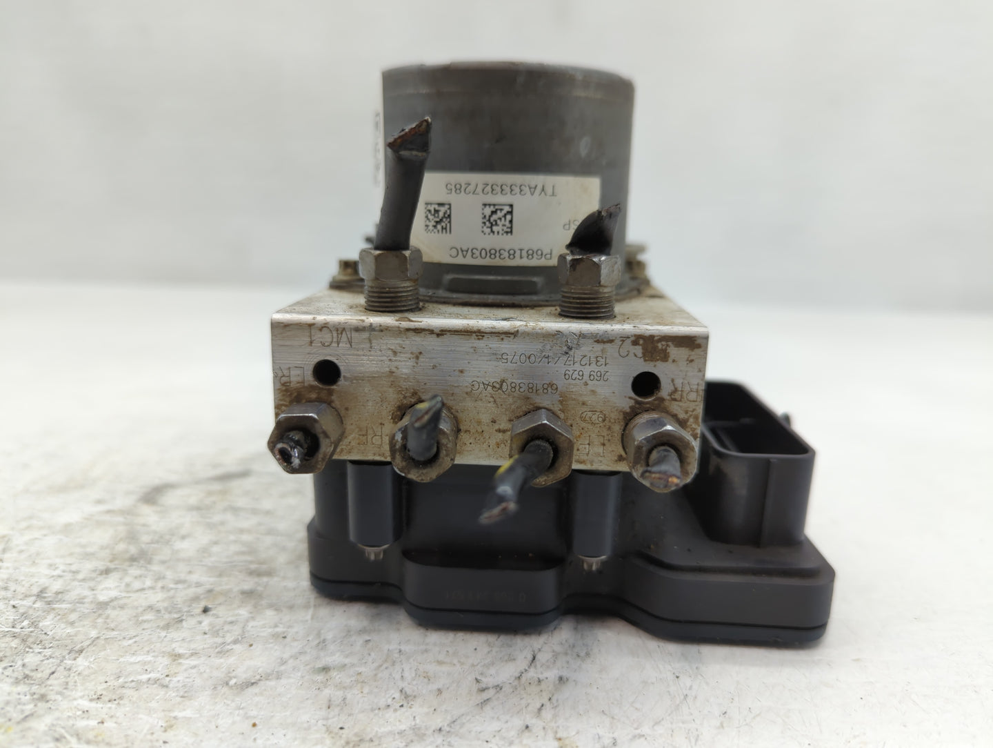 2015-2016 Chrysler Town & Country ABS Pump Control Module Replacement P/N:P68183803AC Fits Fits 2015 2016 2017 2018 2019 202