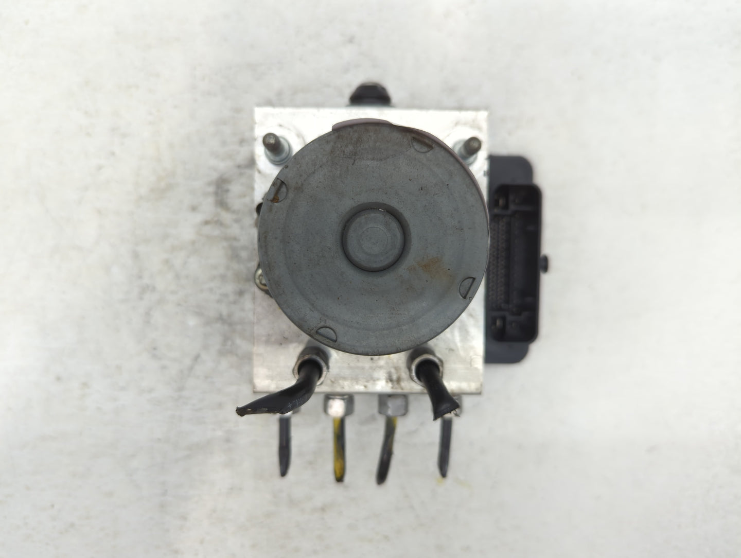 2015-2016 Chrysler Town & Country ABS Pump Control Module Replacement P/N:P68183803AC Fits Fits 2015 2016 2017 2018 2019 202
