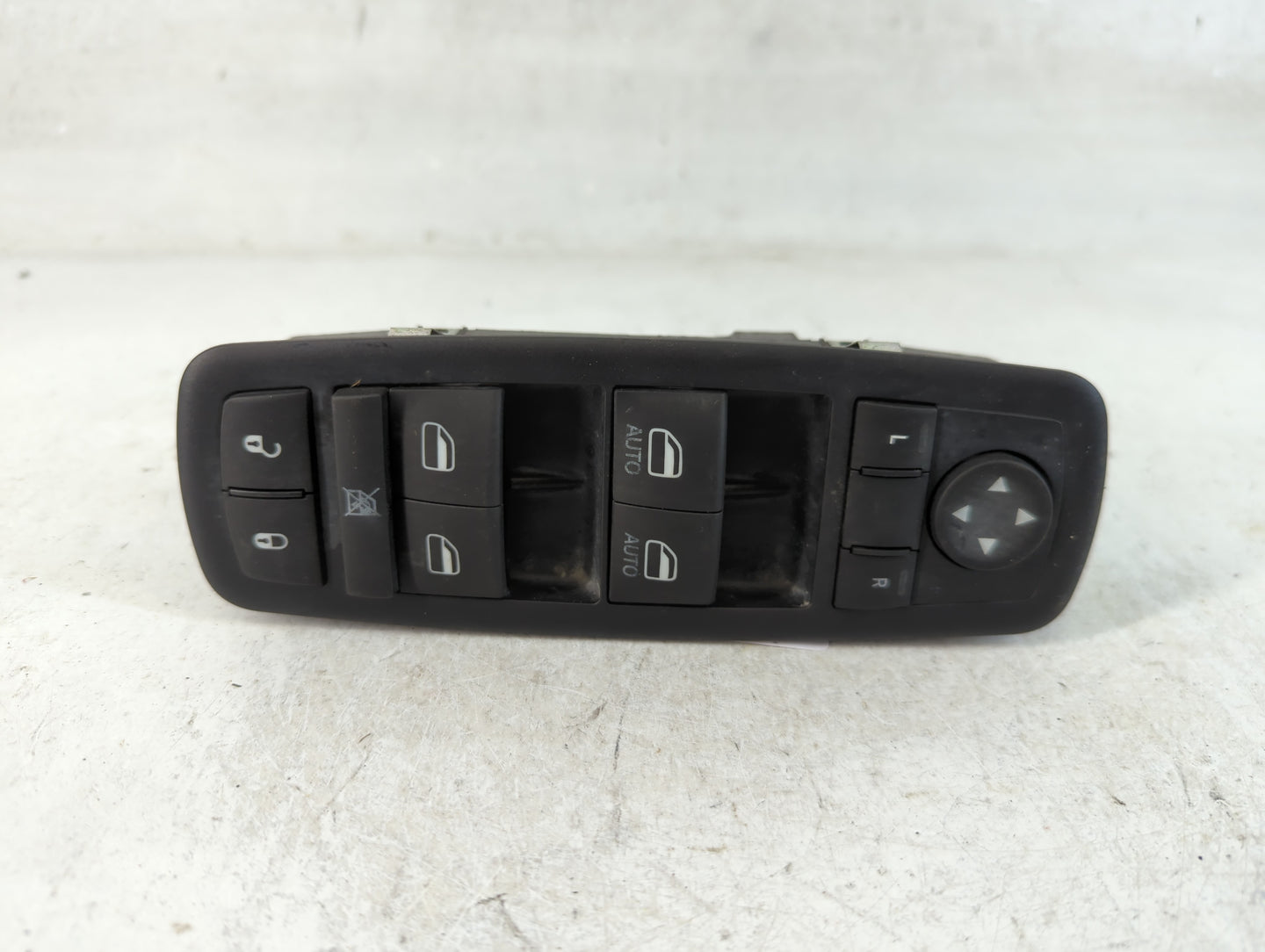 2012-2016 Chrysler Town & Country Master Power Window Switch Replacement Driver Side Left Fits OEM Used Auto Parts - Oemused