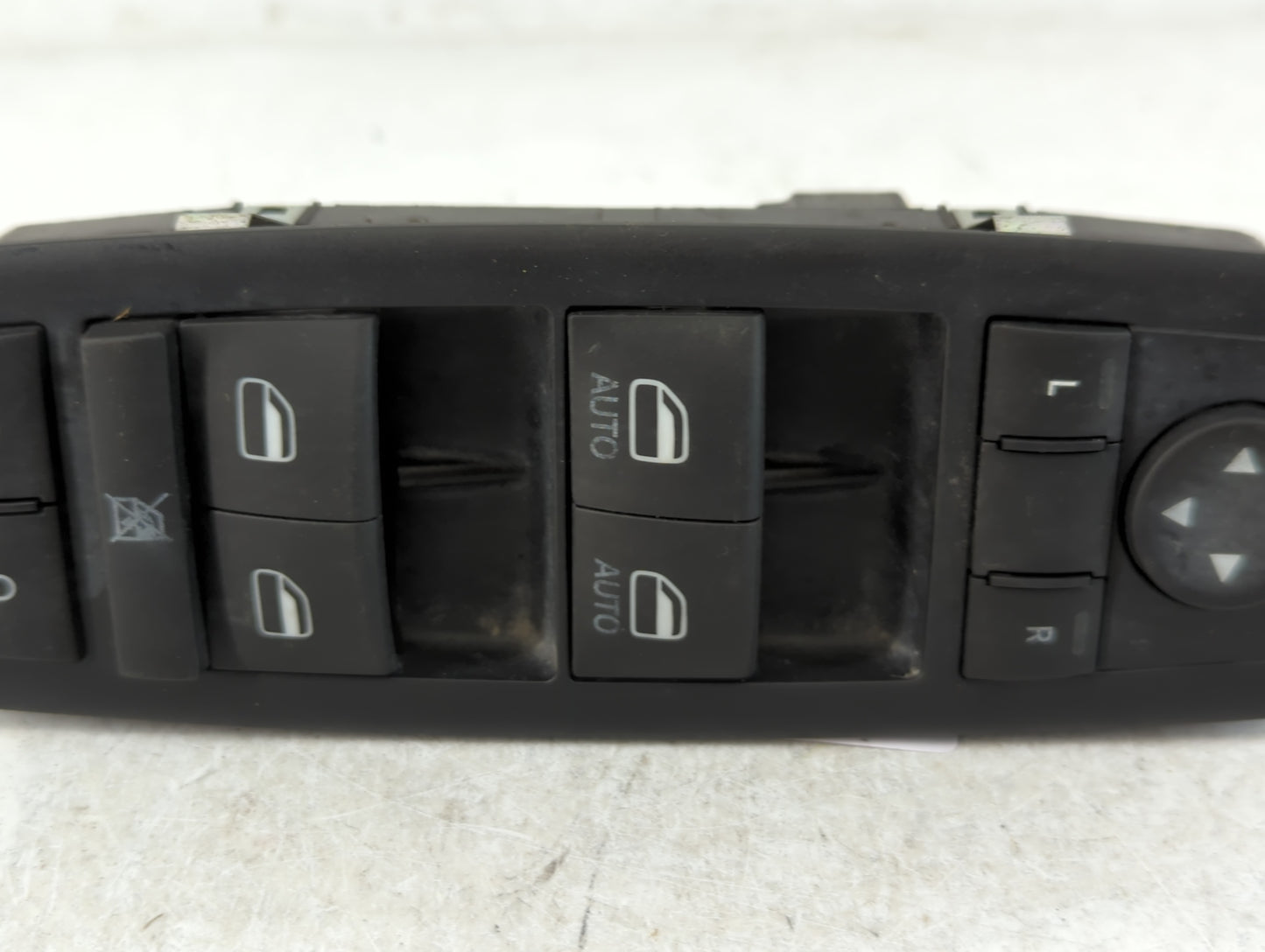 2012-2016 Chrysler Town & Country Master Power Window Switch Replacement Driver Side Left Fits OEM Used Auto Parts - Oemused