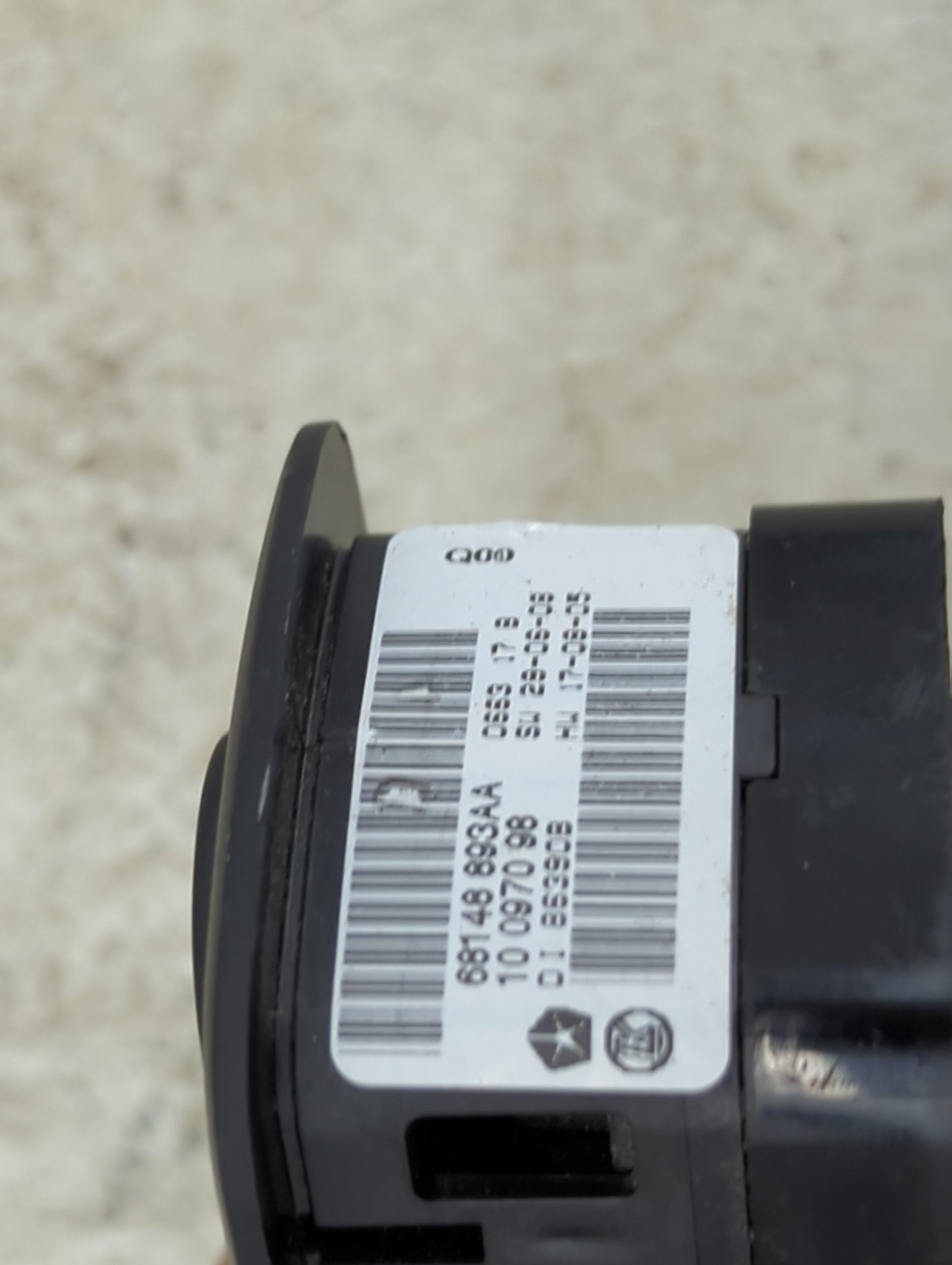 2016 Dodge 2500 Pickup Master Power Window Switch Replacement Driver Side Left P/N:68148893AA 1009707098 Fits OEM Used Auto 