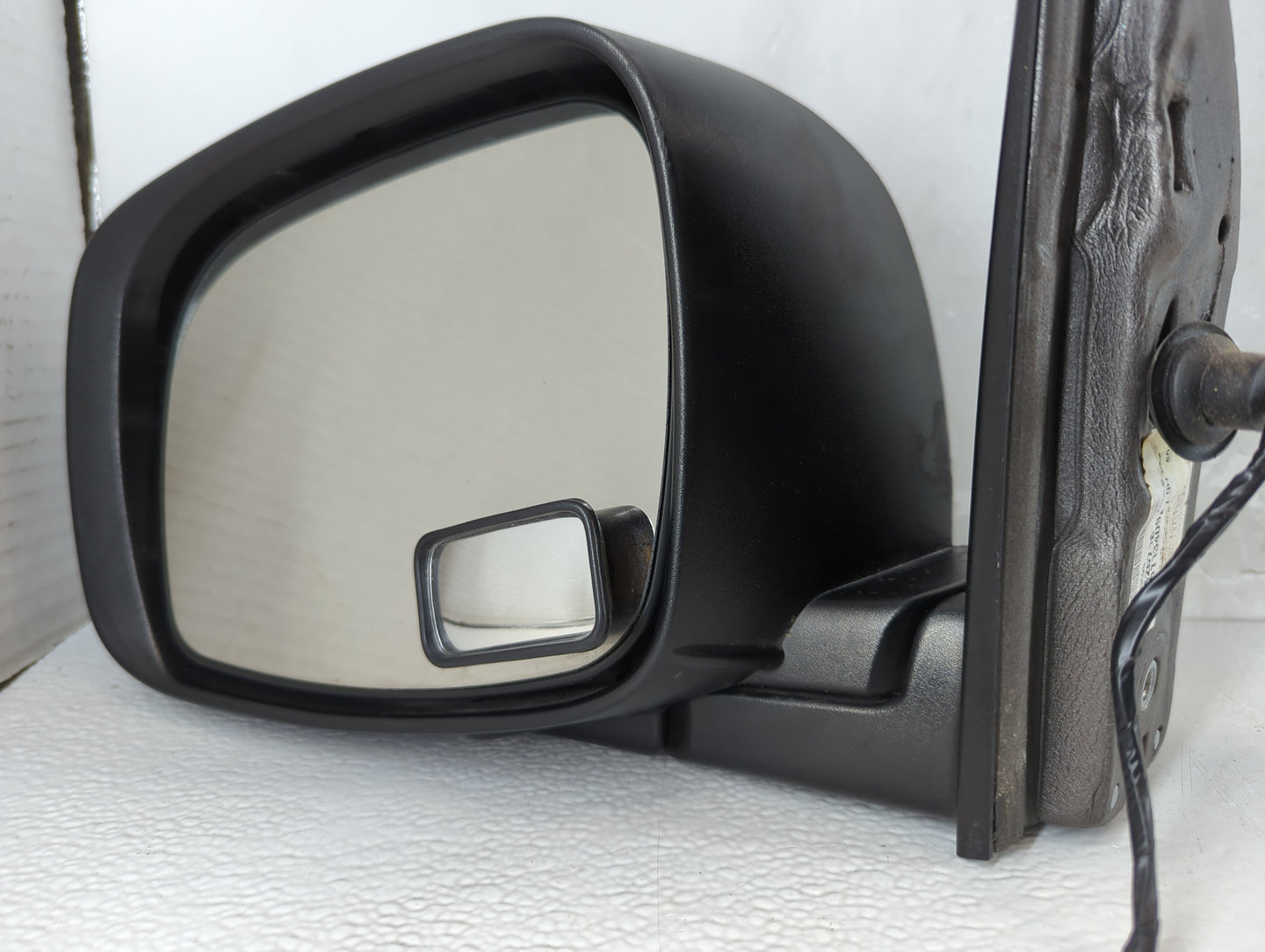 2016 Dodge Caravan Driver Side View Mirror - Left Door Mirror OEM Used - Oemusedautoparts1.com