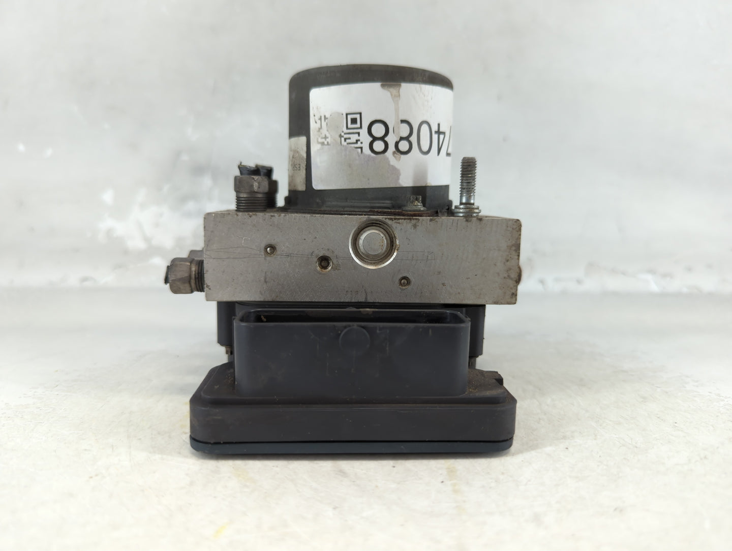 2016 Dodge Caravan ABS Pump Control Module Replacement P/N:P68183803AC Fits Fits 2015 2017 2018 2019 2020 OEM Used Auto Part