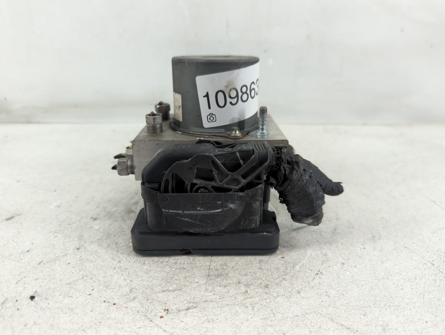 2016 Dodge Caravan ABS Pump Control Module Replacement P/N:P68183803AC Fits Fits 2015 2017 2018 2019 2020 OEM Used Auto Part