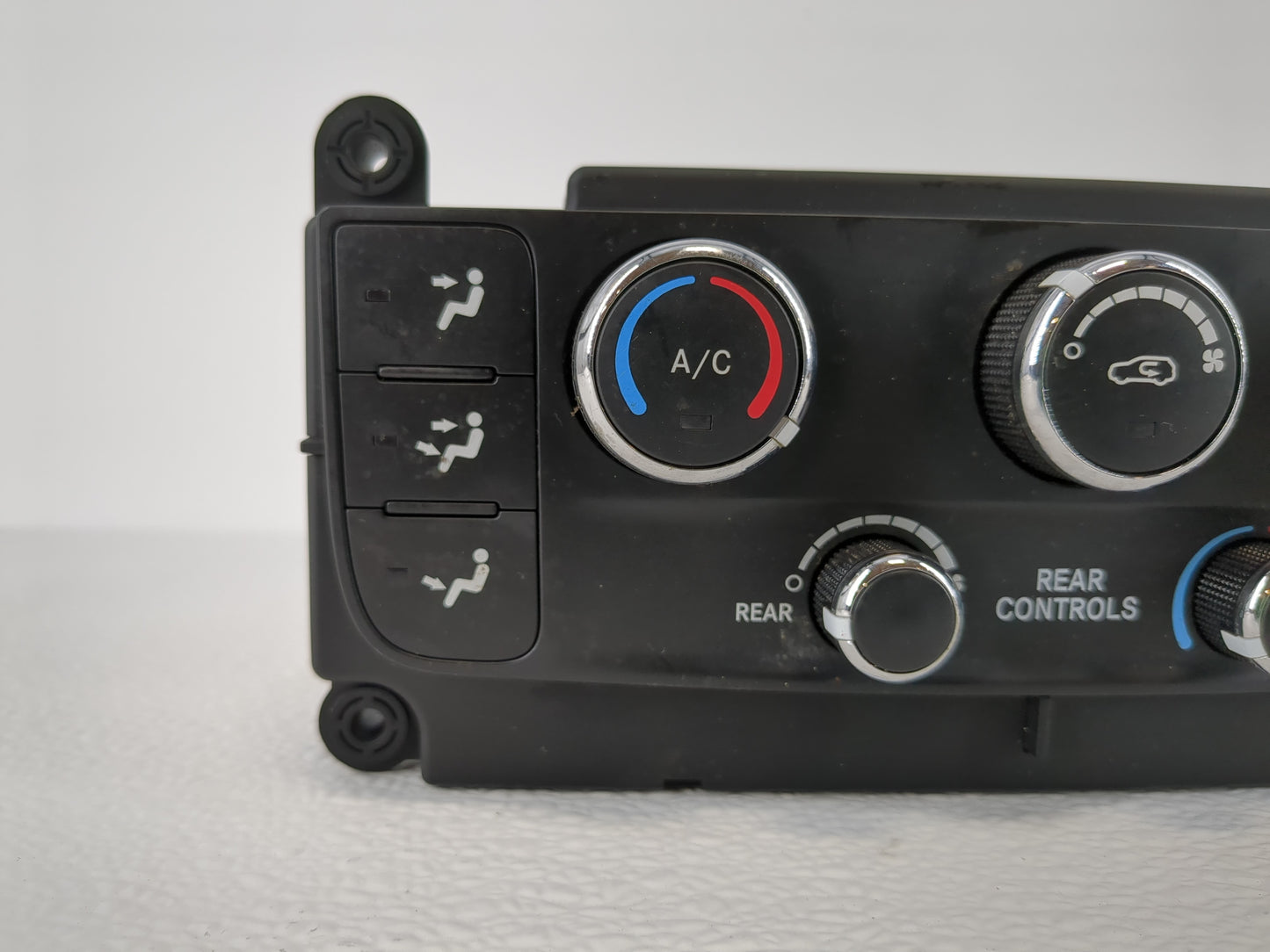 2016 Dodge Caravan Climate Control Module Temperature AC/Heater Replacement P/N:P55111240AJ Fits OEM Used Auto Parts - Oemus