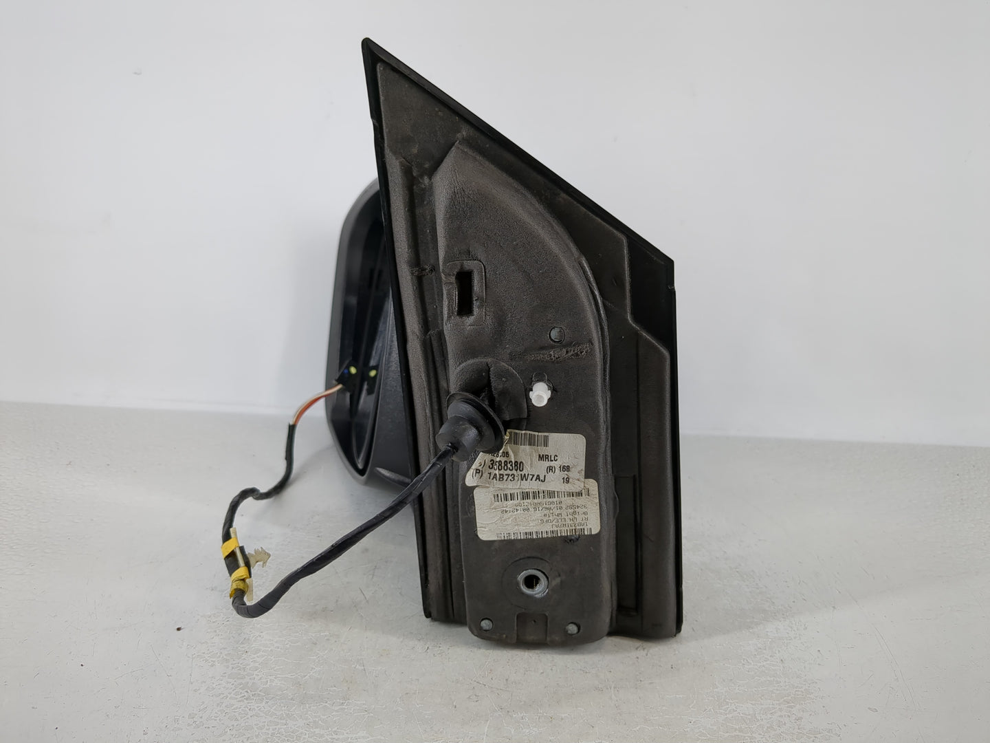 2016 Dodge Caravan Driver Side View Mirror - Left Door Mirror OEM Used - Oemusedautoparts1.com