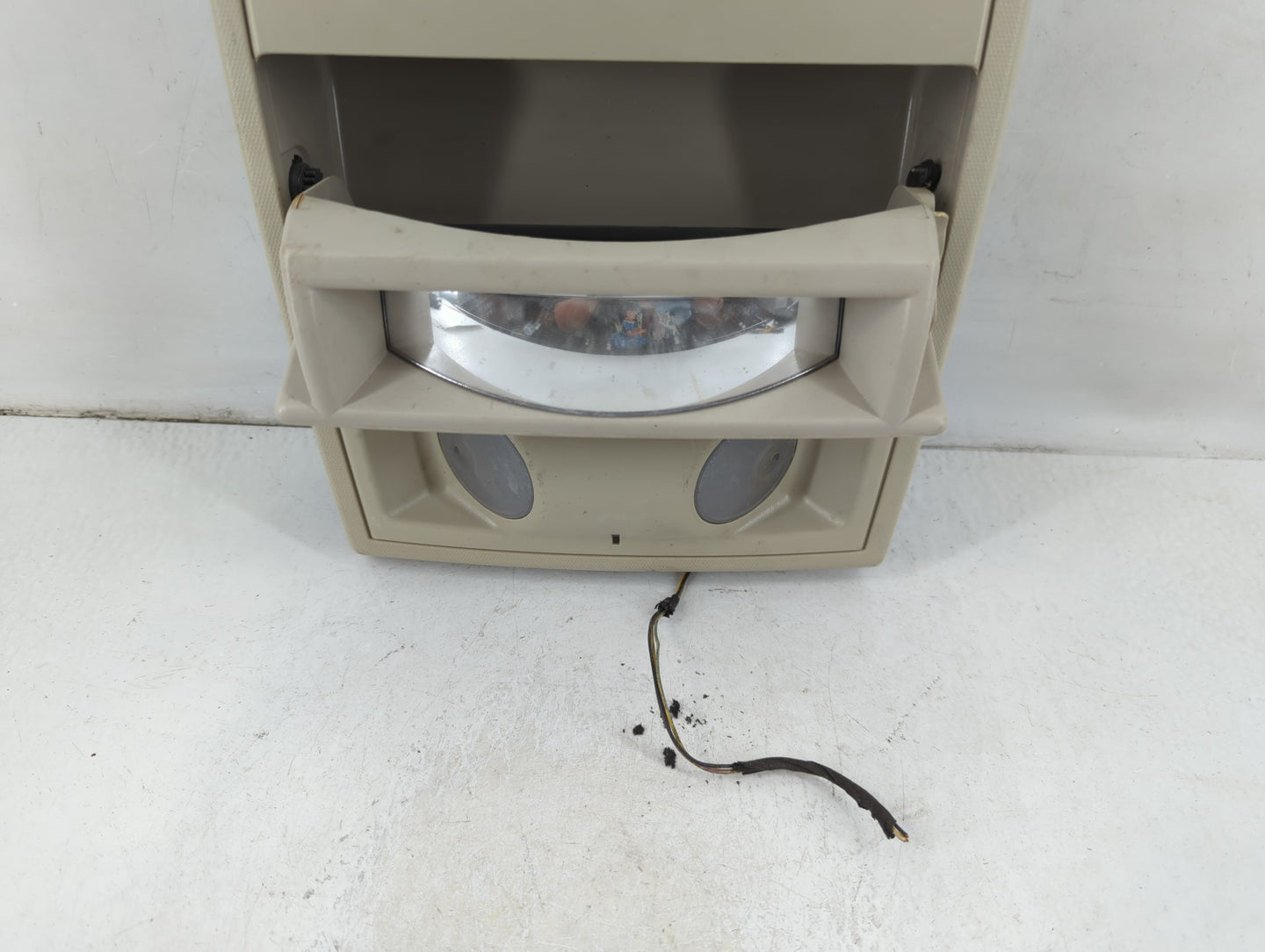 2016 Dodge Caravan Overhead Roof Console 1112193 - Oemusedautoparts1.com