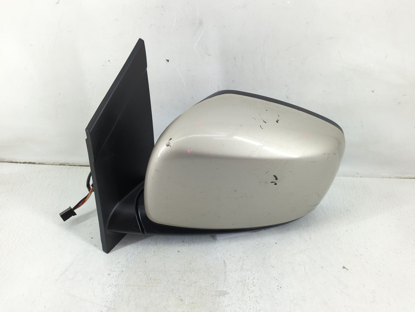 2016 Dodge Caravan Driver Side View Mirror - Left Door Mirror OEM Used - Oemusedautoparts1.com