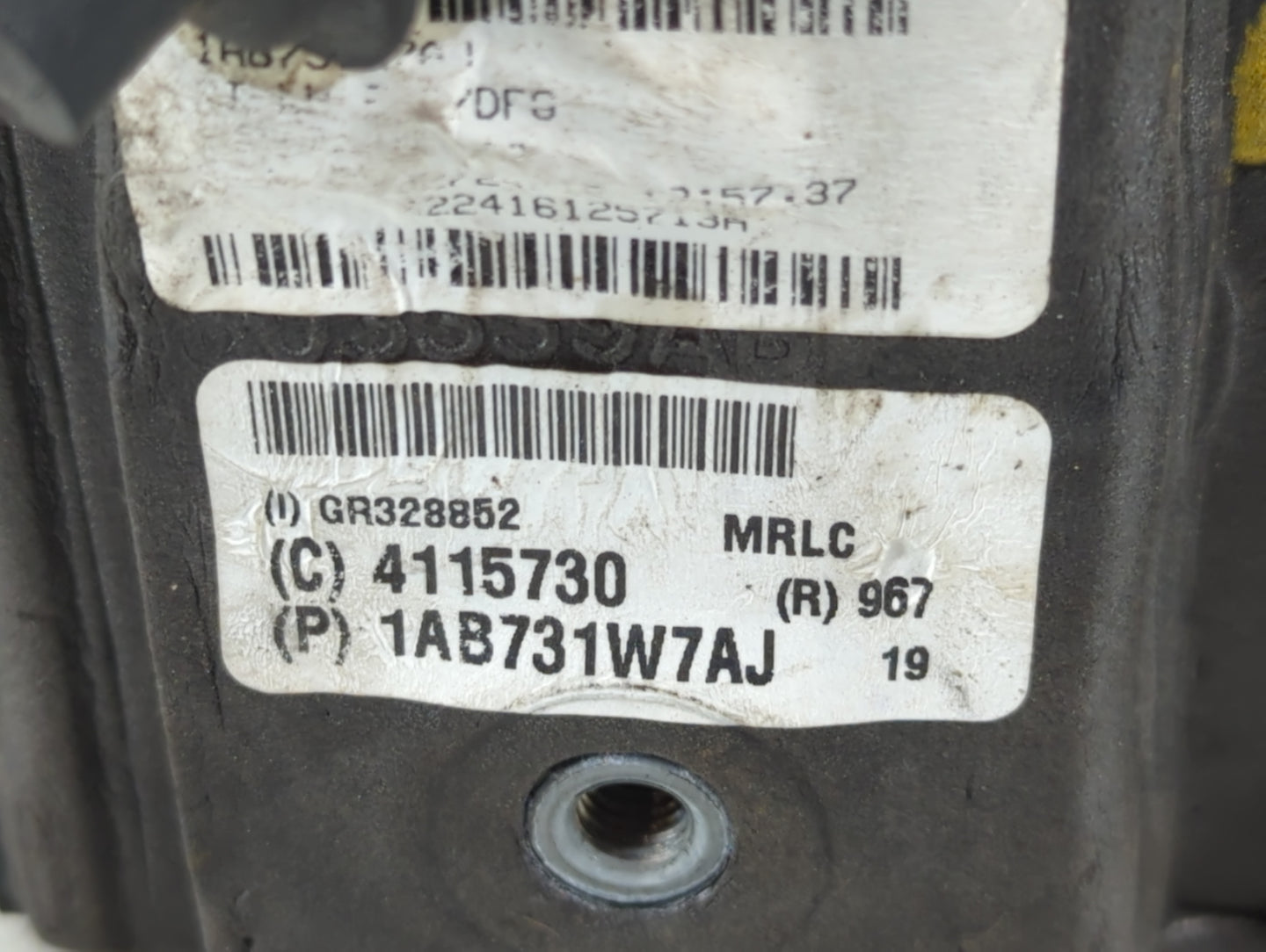 2016 Dodge Caravan Driver Side View Mirror - Left Door Mirror OEM Used - Oemusedautoparts1.com