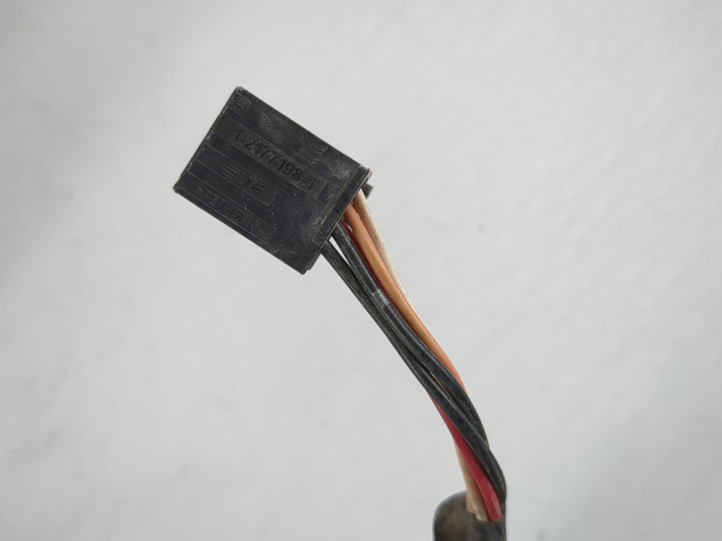 2016 Dodge Caravan Passenger Side View Mirror - Right Door Mirror OEM Used - Oemusedautoparts1.com