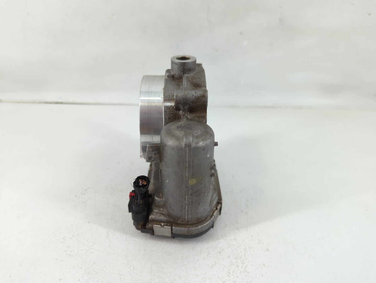 2016 Dodge Caravan Throttle Body P/N:05184349AC Fits Fits 2011 2012 2013 2014 2015 2017 2018 2019 2020 2021 2022 OEM Used Au