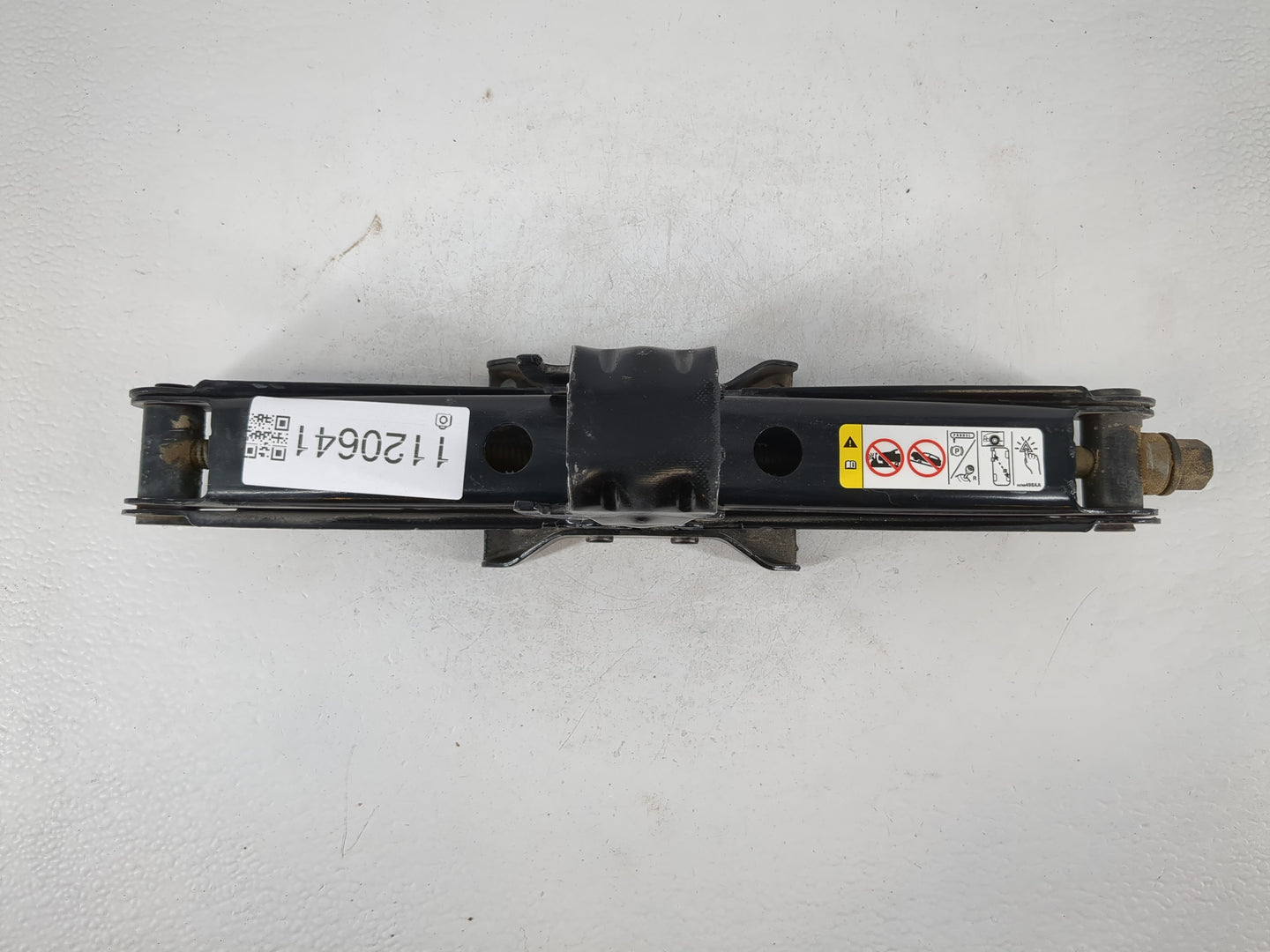2016 Dodge Caravan Spare Scissor Car Jack - Oemusedautoparts1.com