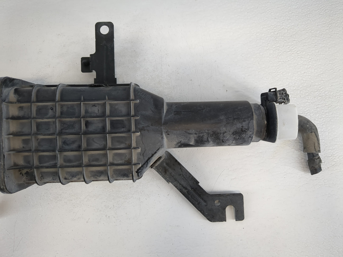 2016 Dodge Caravan Fuel Vapor Charcoal Canister 1120692 - Oemusedautoparts1.com