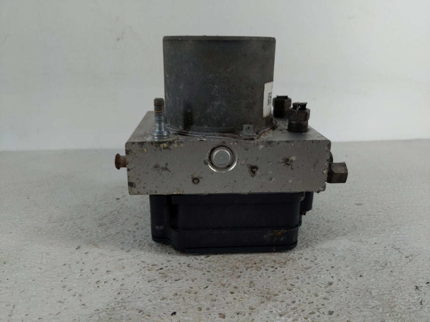 2016 Dodge Caravan ABS Pump Control Module Replacement P/N:P68183803AC Fits Fits 2015 2017 2018 2019 2020 OEM Used Auto Part