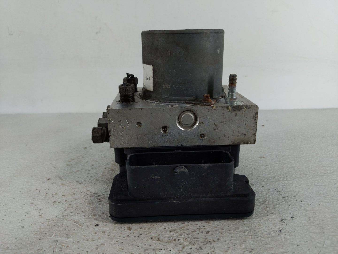 2016 Dodge Caravan ABS Pump Control Module Replacement P/N:P68183803AC Fits Fits 2015 2017 2018 2019 2020 OEM Used Auto Part