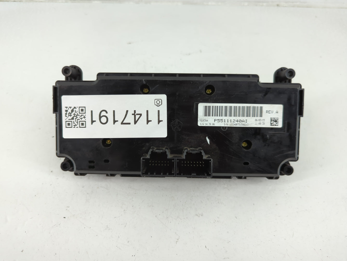 2016 Dodge Caravan Climate Control Module Temperature AC/Heater Replacement P/N:P55111240AI Fits OEM Used Auto Parts - Oemus