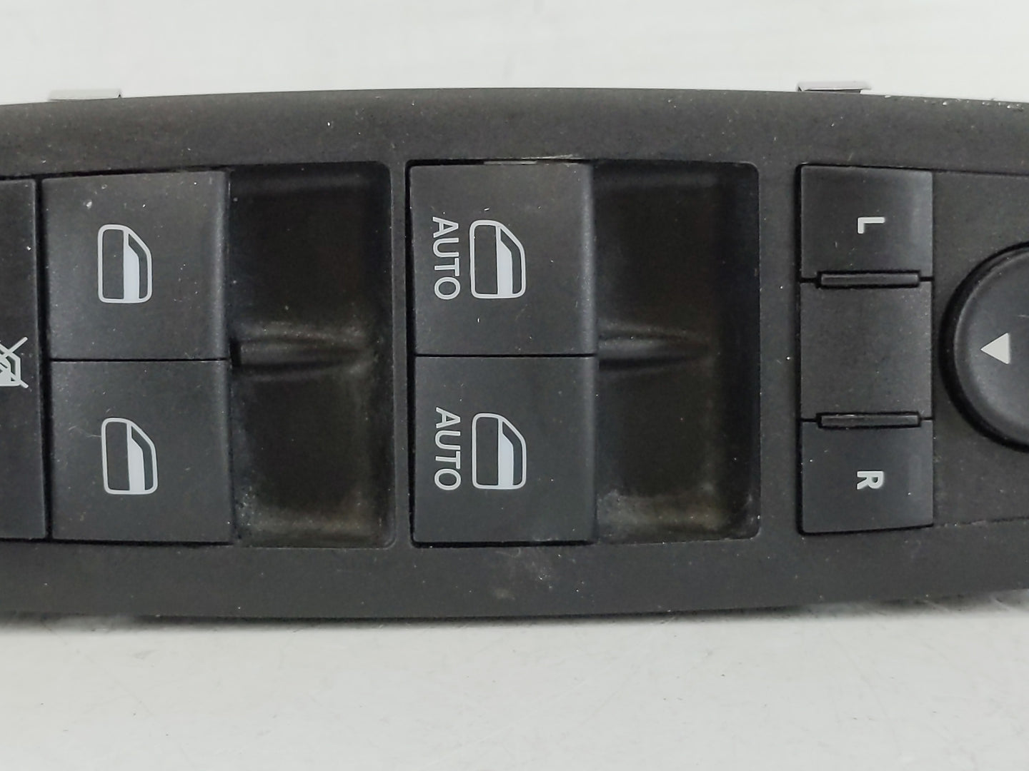 2016 Dodge Caravan Master Power Window Switch Replacement Driver Side Left P/N:68620454AA Fits OEM Used Auto Parts - Oemused