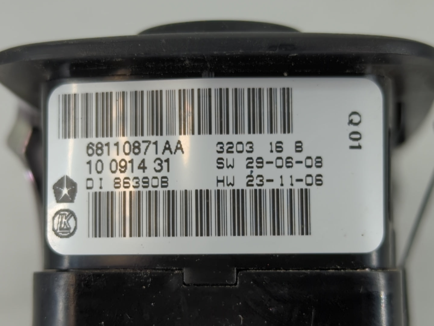 2016 Dodge Caravan Master Power Window Switch Replacement Driver Side Left P/N:10 0914 31 68110871AA Fits OEM Used Auto Part
