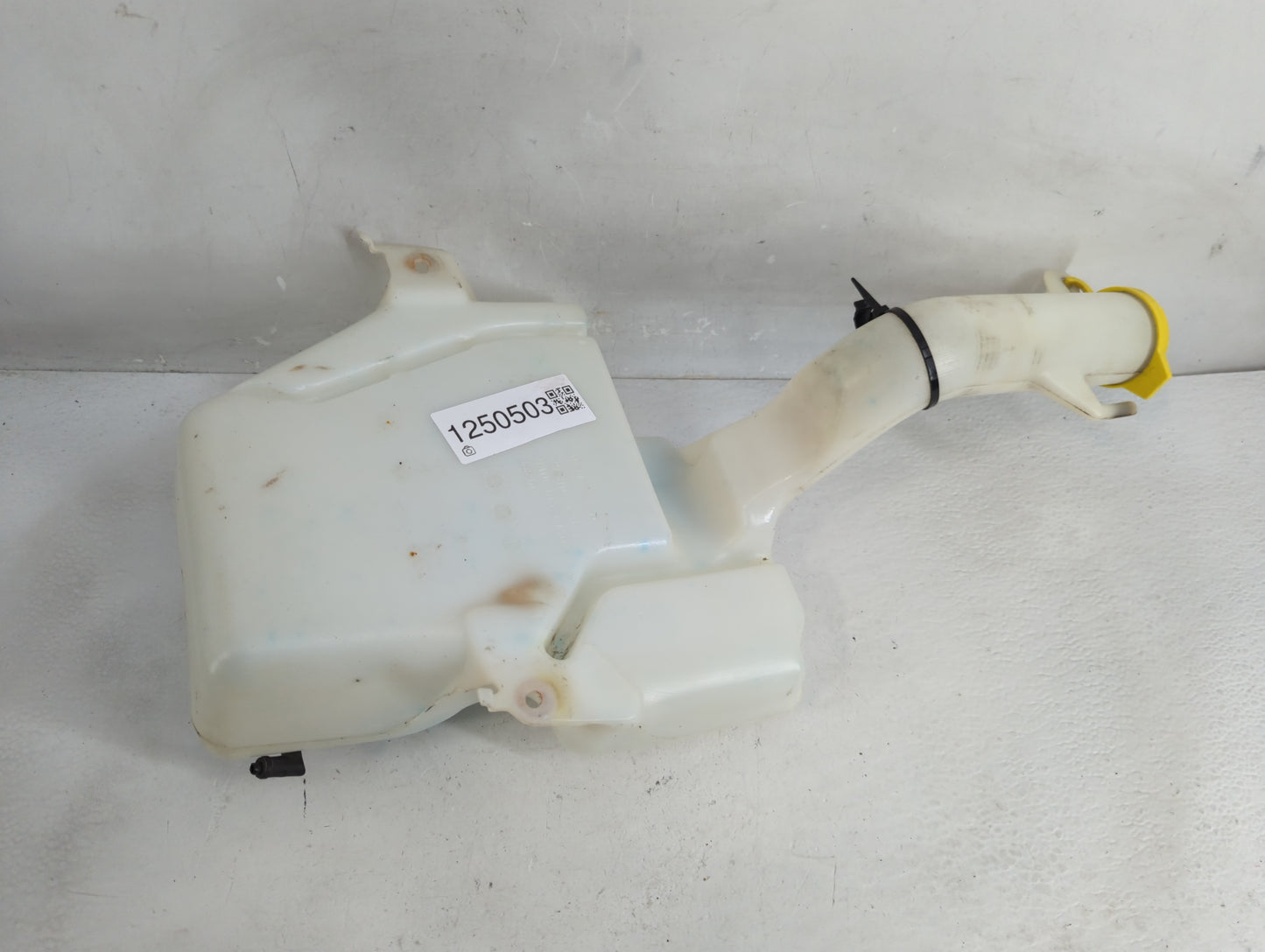 Dodge Caravan Windshield Washer Fluid Reservoir Bottle Oem - Oemusedautoparts1.com
