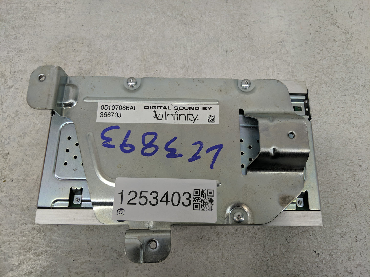 2016 Dodge Caravan Radio AM FM Cd Player Receiver Replacement P/N:05107086AI Fits OEM Used Auto Parts - Oemusedautoparts1.co
