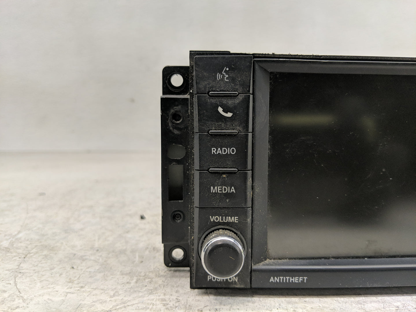 2016 Dodge Caravan Radio AM FM Cd Player Receiver Replacement P/N:68282485AA Fits Fits 2012 2013 2014 2015 2017 2018 2019 20