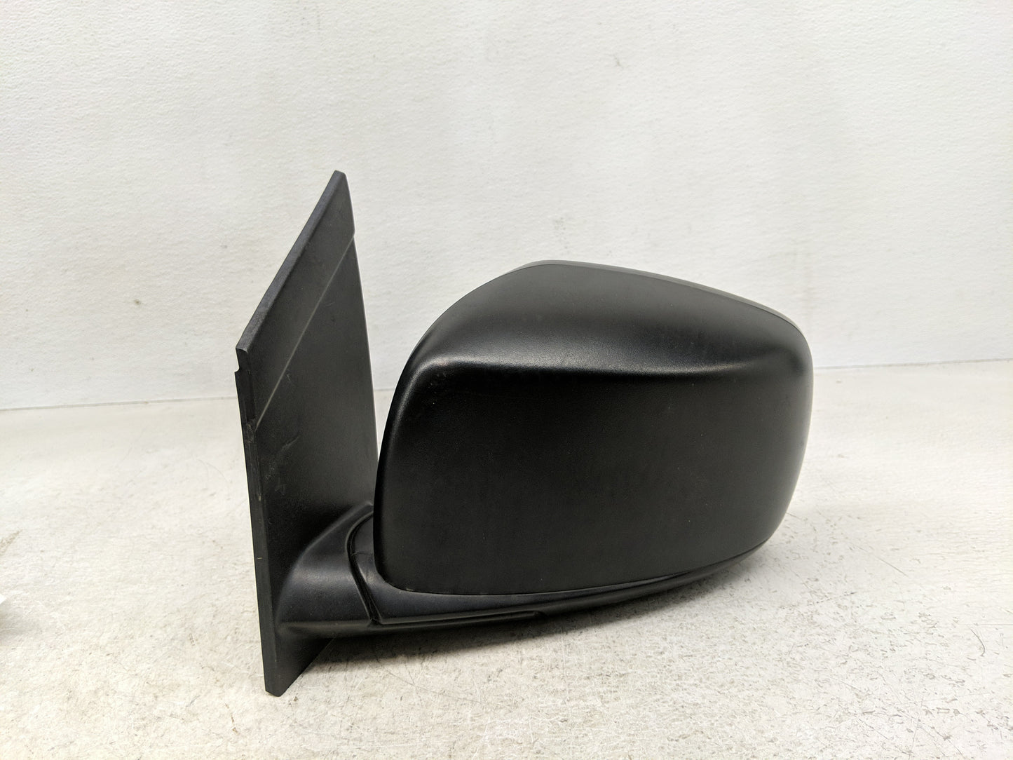 2016 Dodge Caravan Driver Side View Mirror - Left Door Mirror OEM Used - Oemusedautoparts1.com