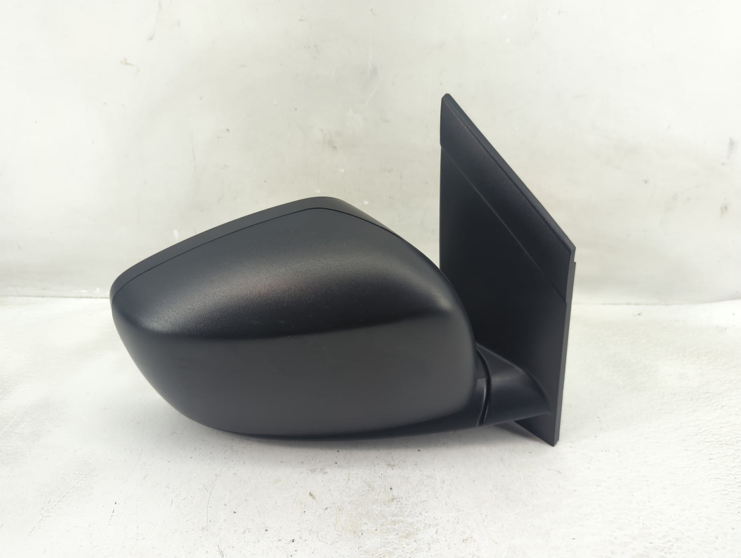 2016 Dodge Caravan Passenger Side View Mirror - Right Door Mirror OEM Used - Oemusedautoparts1.com