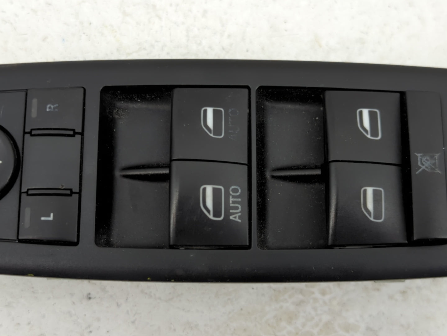 2016 Dodge Caravan Master Power Window Switch Replacement Driver Side Left P/N:68110871AA Fits OEM Used Auto Parts - Oemused