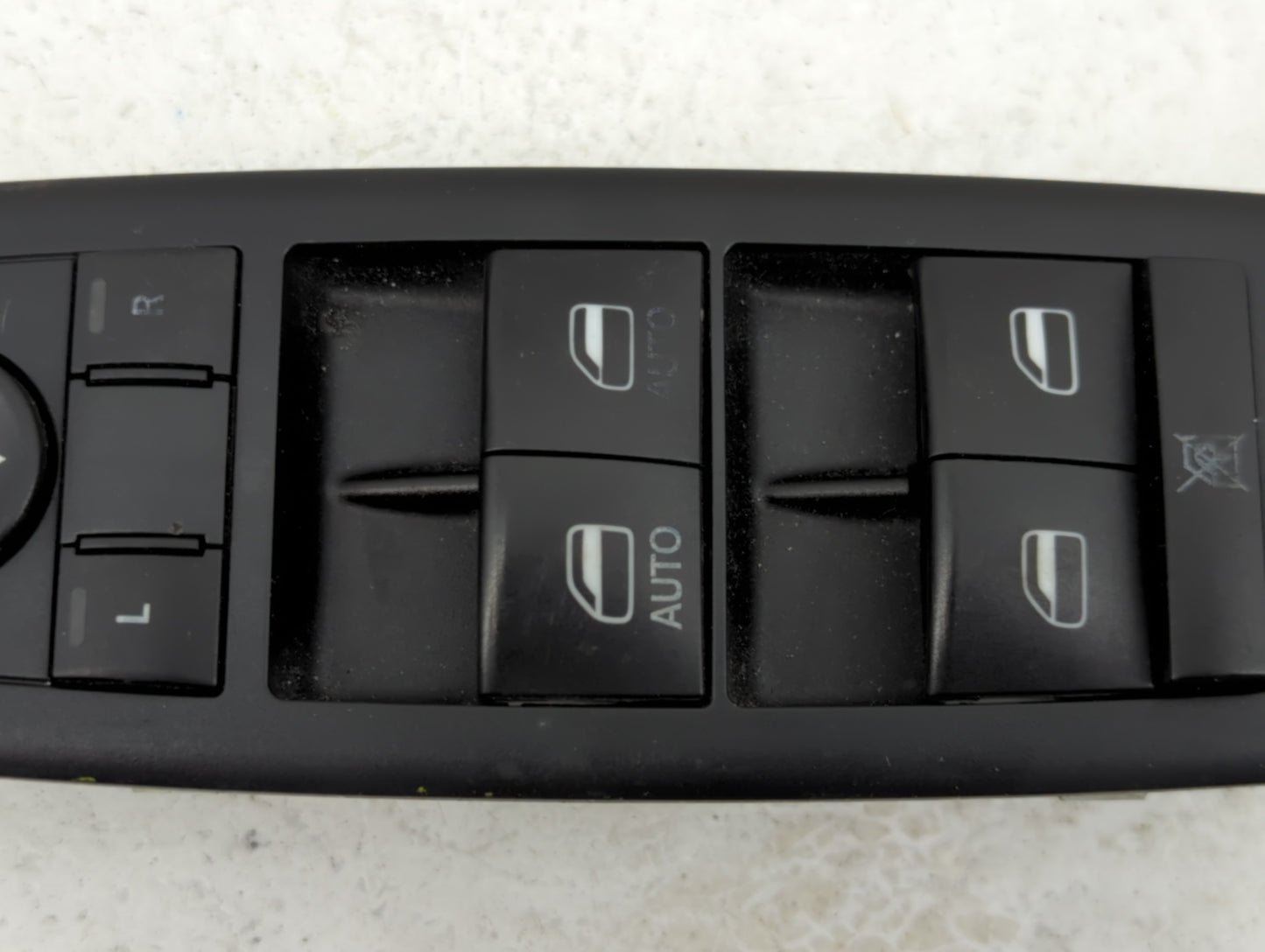 2016 Dodge Caravan Master Power Window Switch Replacement Driver Side Left P/N:68110871AA Fits OEM Used Auto Parts - Oemused