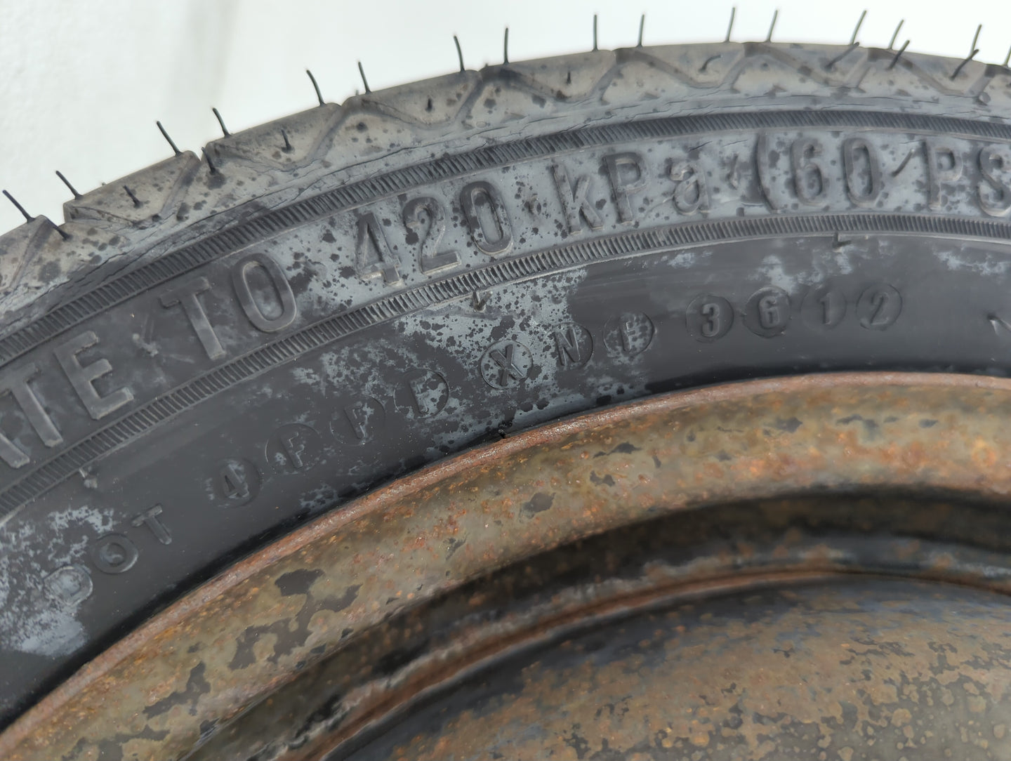 Dodge Caravan Spare Donut Tire Wheel Rim Oem - Oemusedautoparts1.com