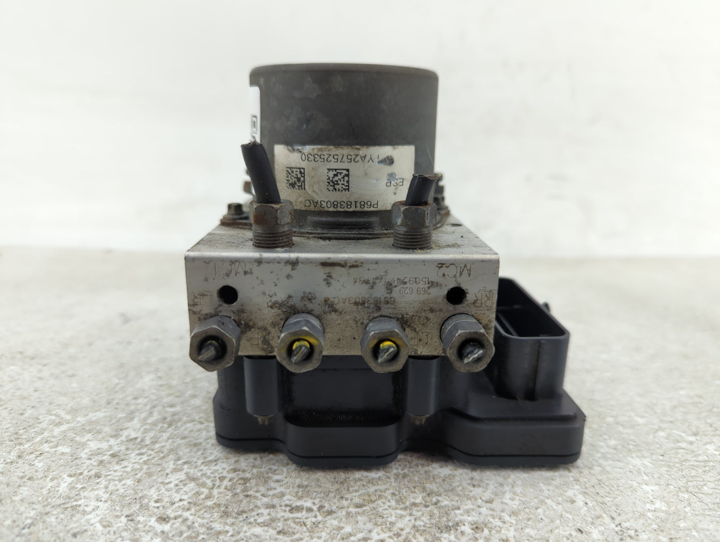 2016 Dodge Caravan ABS Pump Control Module Replacement P/N:P68183803AC Fits Fits 2015 2017 2018 2019 2020 OEM Used Auto Part