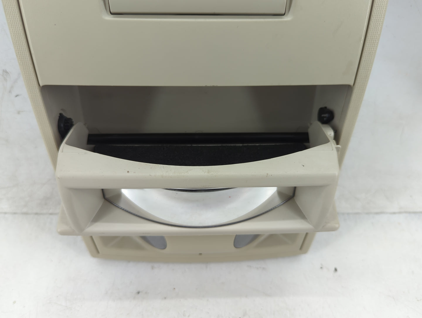 2016 Dodge Caravan Overhead Roof Console - Oemusedautoparts1.com