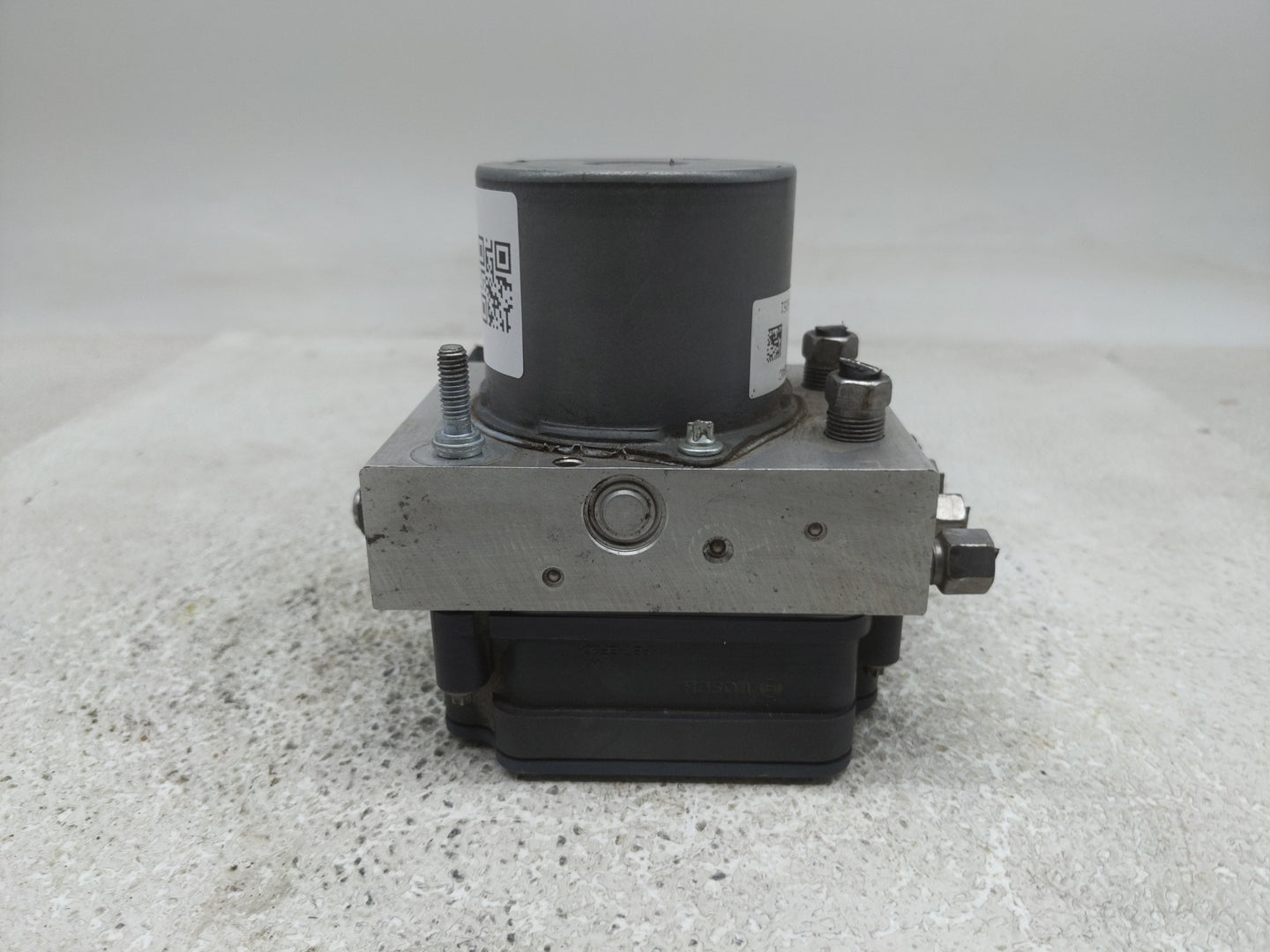 2016 Dodge Caravan ABS Pump Control Module Replacement P/N:68183803AC Fits Fits 2015 2017 2018 2019 2020 OEM Used Auto Parts