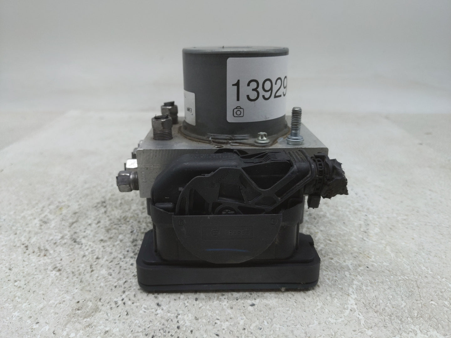 2016 Dodge Caravan ABS Pump Control Module Replacement P/N:68183803AC Fits Fits 2015 2017 2018 2019 2020 OEM Used Auto Parts