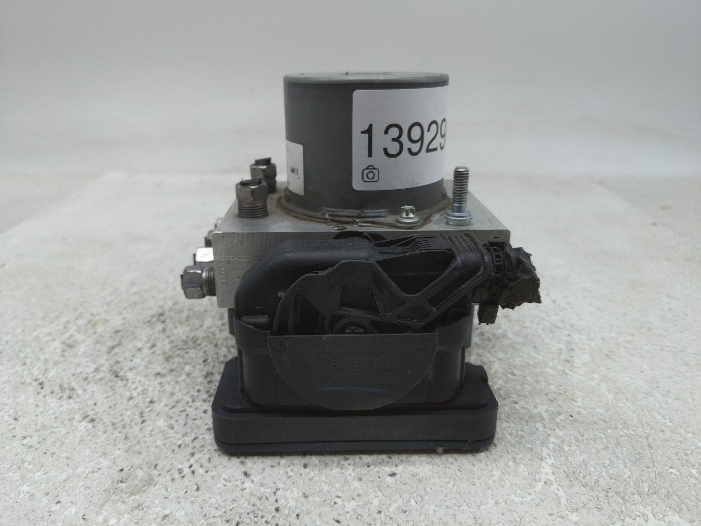 2016 Dodge Caravan ABS Pump Control Module Replacement P/N:68183803AC Fits Fits 2015 2017 2018 2019 2020 OEM Used Auto Parts