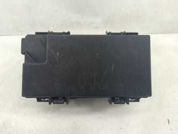 2016 Dodge Caravan Fusebox Fuse Box Panel Relay Module P/N:R62337-001 Fits OEM Used Auto Parts - Oemusedautoparts1.com