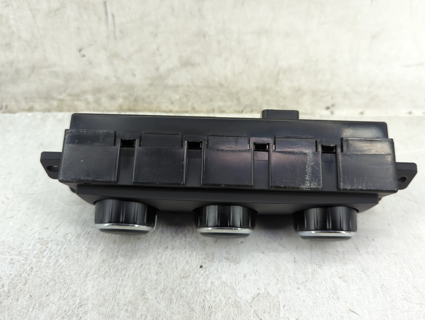 2016 Dodge Caravan Climate Control Module Temperature AC/Heater Replacement P/N:55111312AC Fits OEM Used Auto Parts - Oemuse