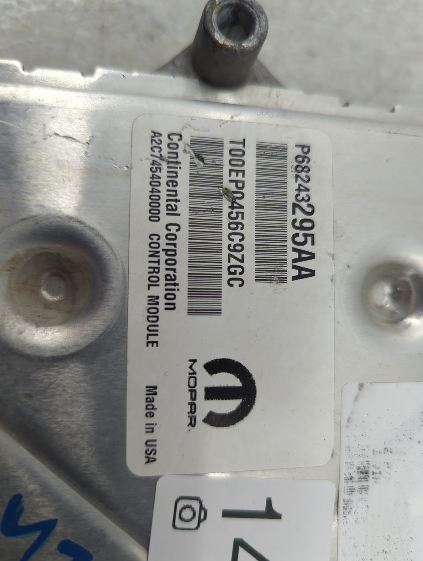 2016 Dodge Caravan PCM Engine Control Computer ECU ECM PCU OEM P/N:68243295AA Fits Fits 2017 2018 2019 2020 OEM Used Auto Pa