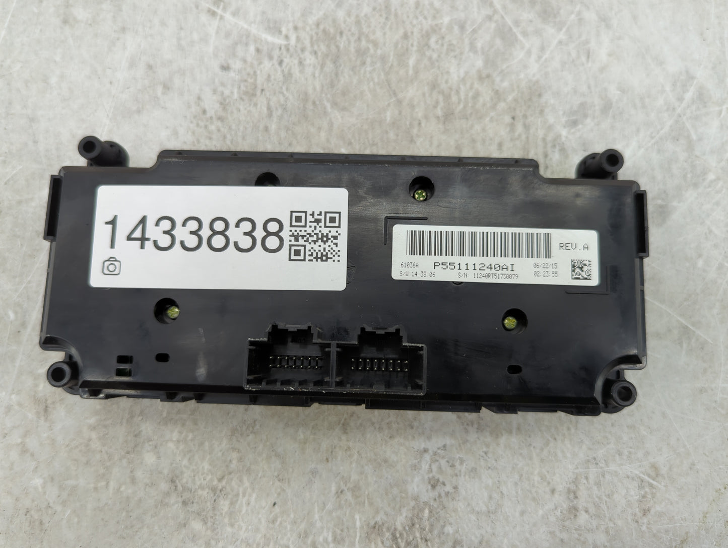 2016 Dodge Caravan Climate Control Module Temperature AC/Heater Replacement P/N:P55111240AI Fits OEM Used Auto Parts - Oemus