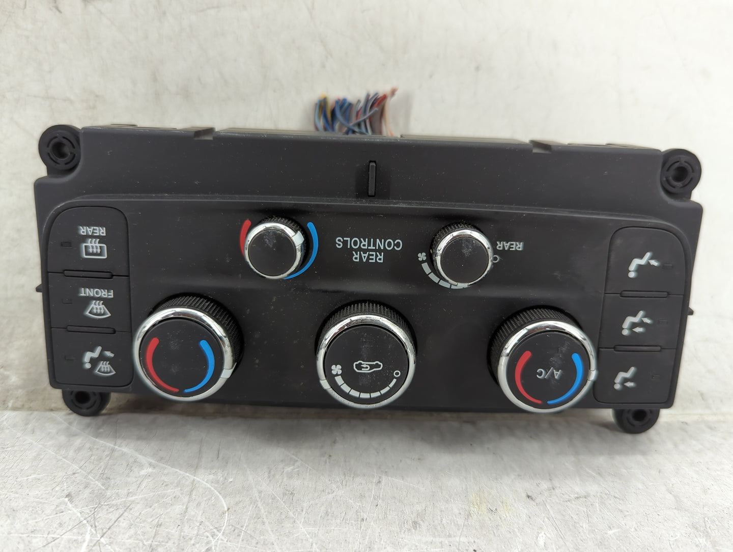 2016 Dodge Caravan Ac Heater Climate Control P55111240aj - Oemusedautoparts1.com