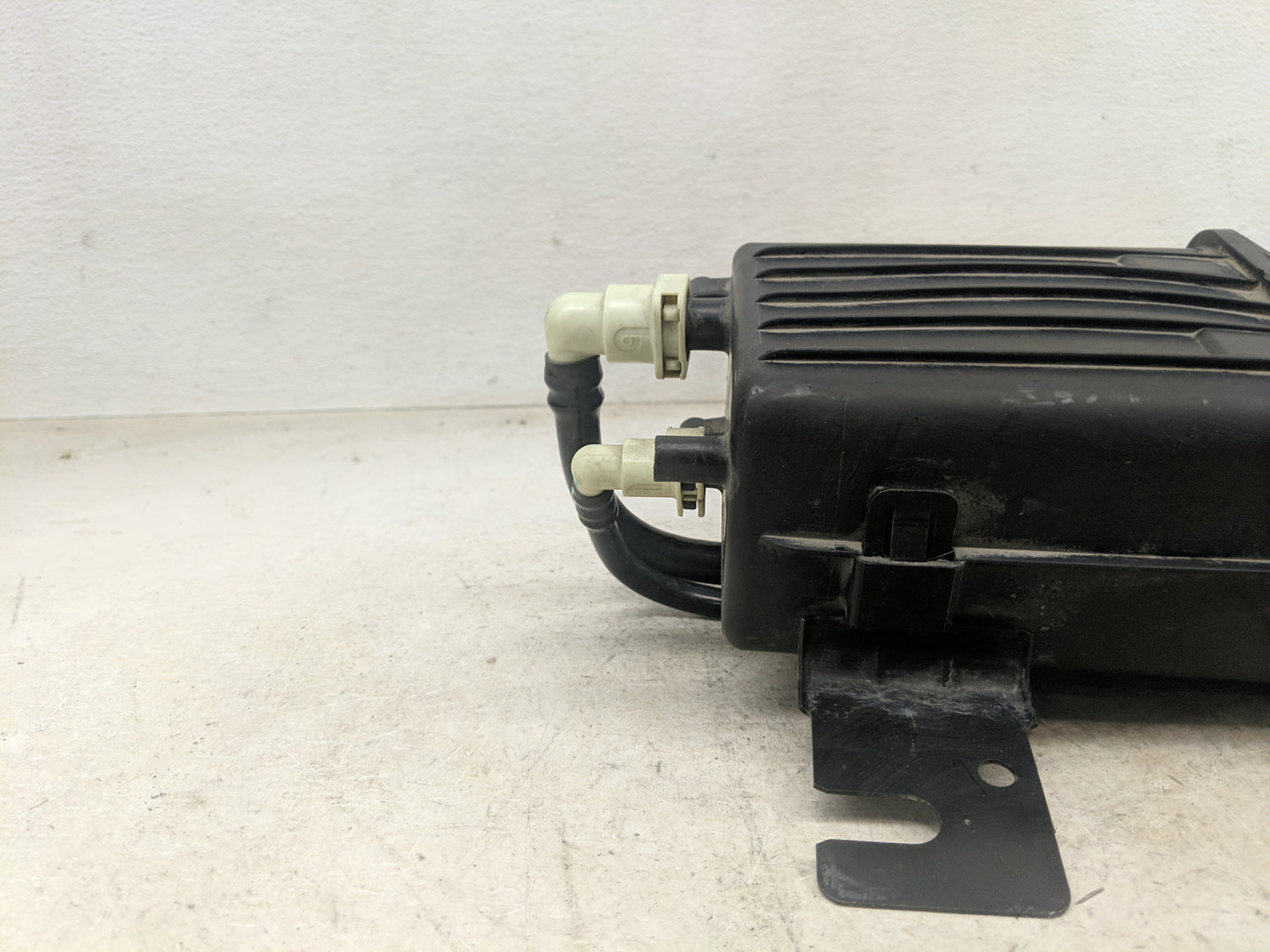 2016 Dodge Caravan Fuel Vapor Charcoal Canister 1462030 - Oemusedautoparts1.com