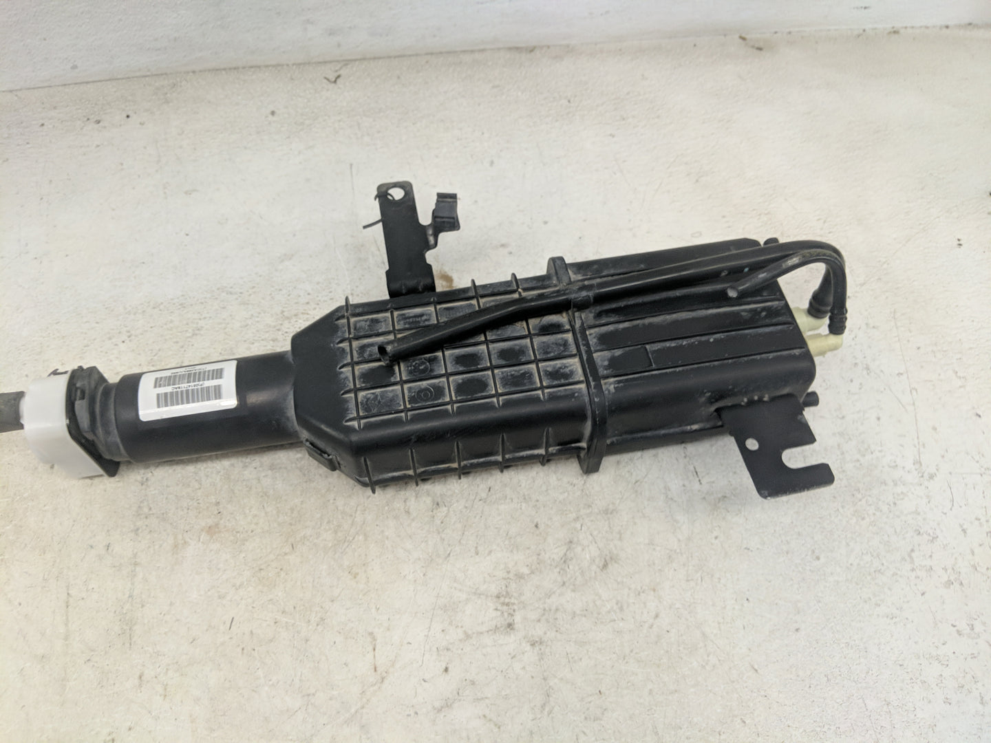 2016 Dodge Caravan Fuel Vapor Charcoal Canister 1462030 - Oemusedautoparts1.com