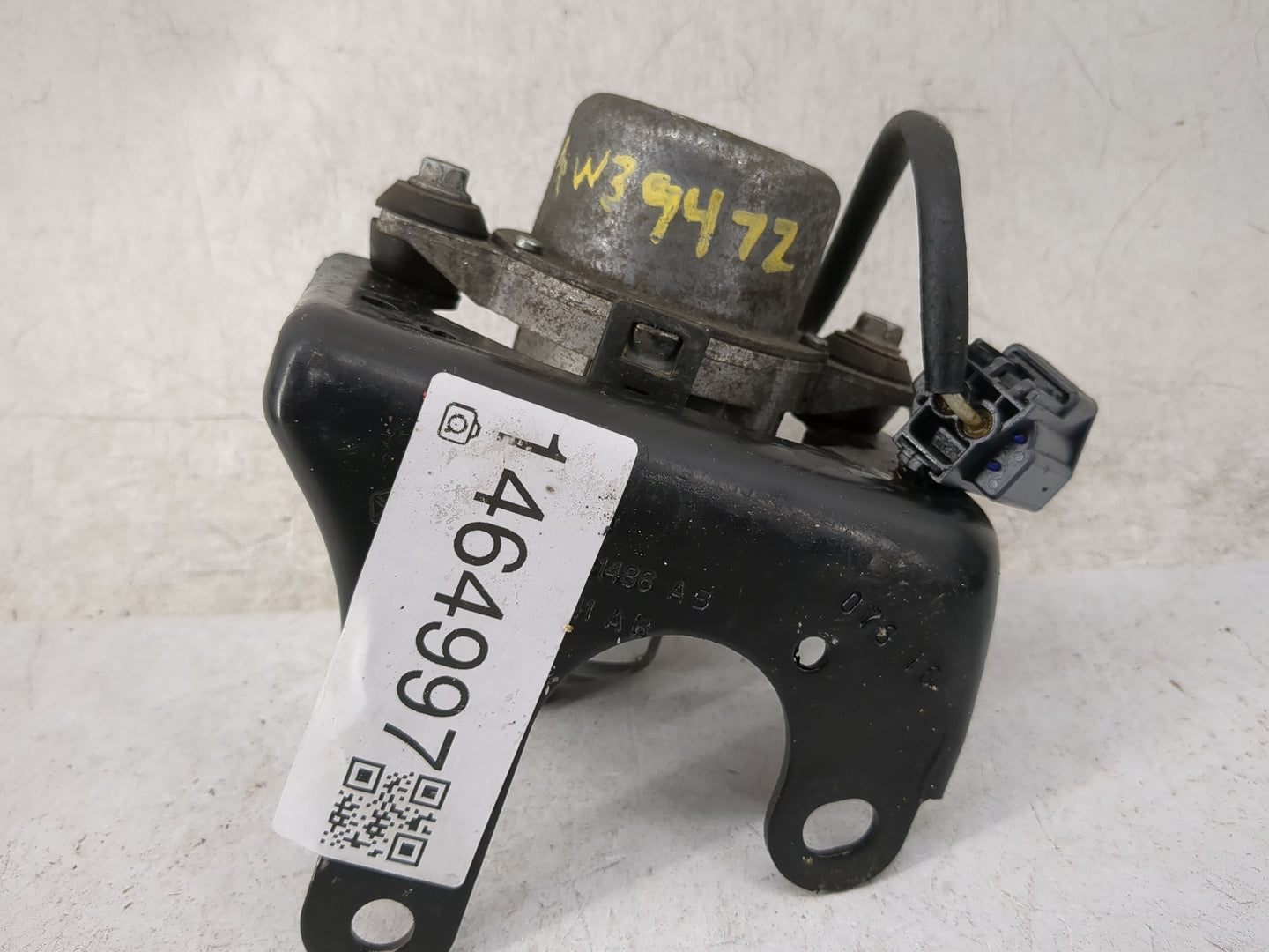 Dodge Caravan Central Vaccum Lock Pump - Oemusedautoparts1.com