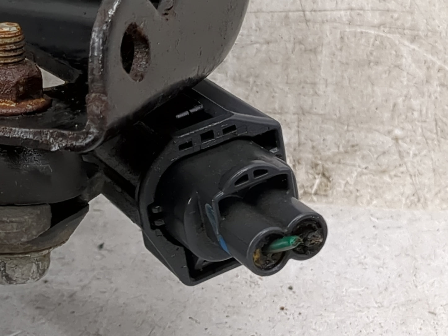 Dodge Caravan Central Vaccum Lock Pump - Oemusedautoparts1.com