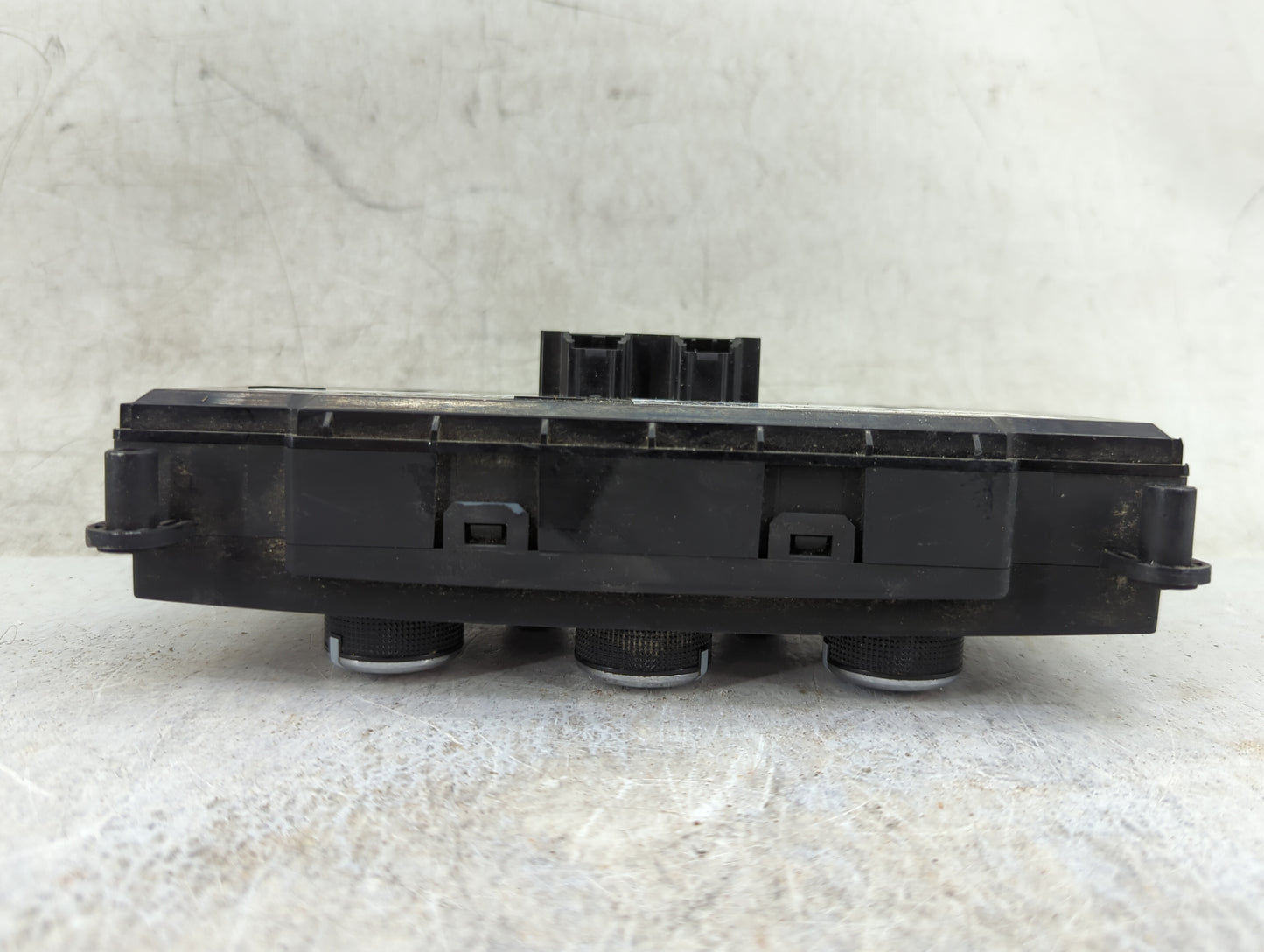 2016 Dodge Caravan Climate Control Module Temperature AC/Heater Replacement P/N:P55111240AF Fits OEM Used Auto Parts - Oemus