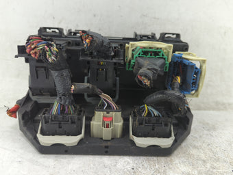 compare product Dodge Caravan Fusebox Fuse Box Relay Module Tipm 68239606aa|rt032842j0