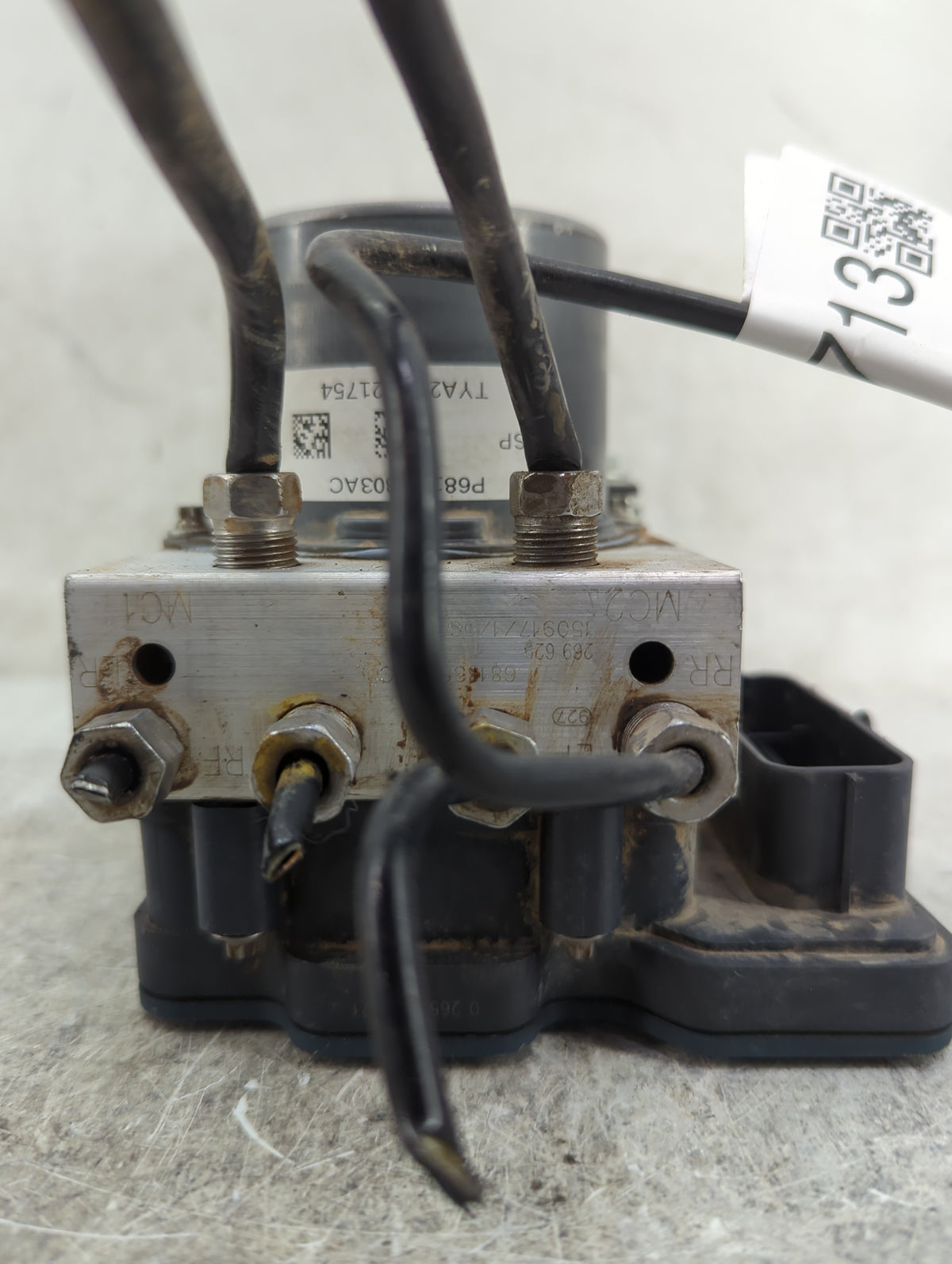 2016 Dodge Caravan Anti-Lock Brake ABS Pump Module Actuator OEM P/N:P68183803AC TYA252521754 Fits Fits 2015 2017 2018 2019 2