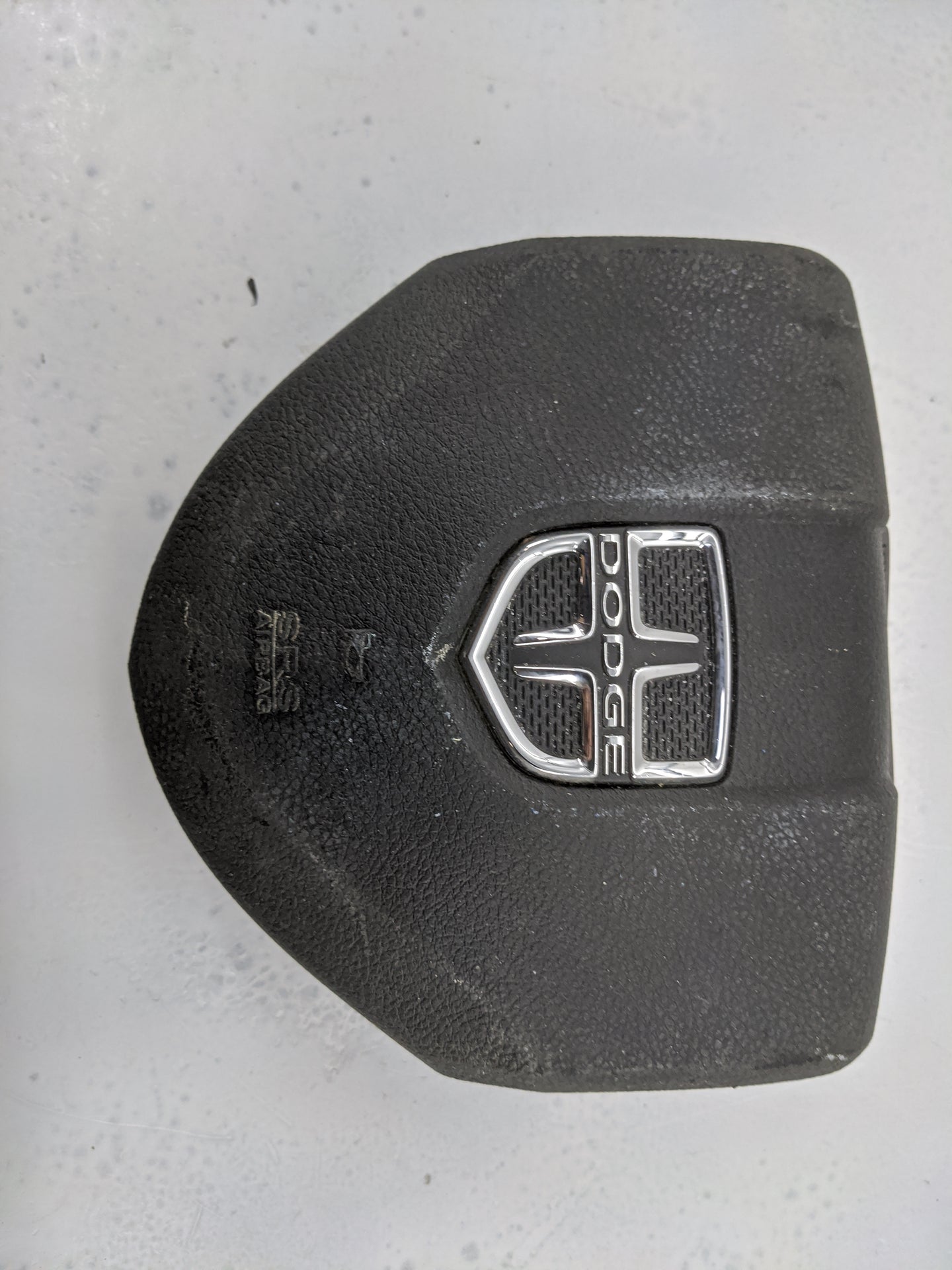 Dodge Caravan Air Bag Driver Left Steering Wheel Mounted 1477609 - Oemusedautoparts1.com