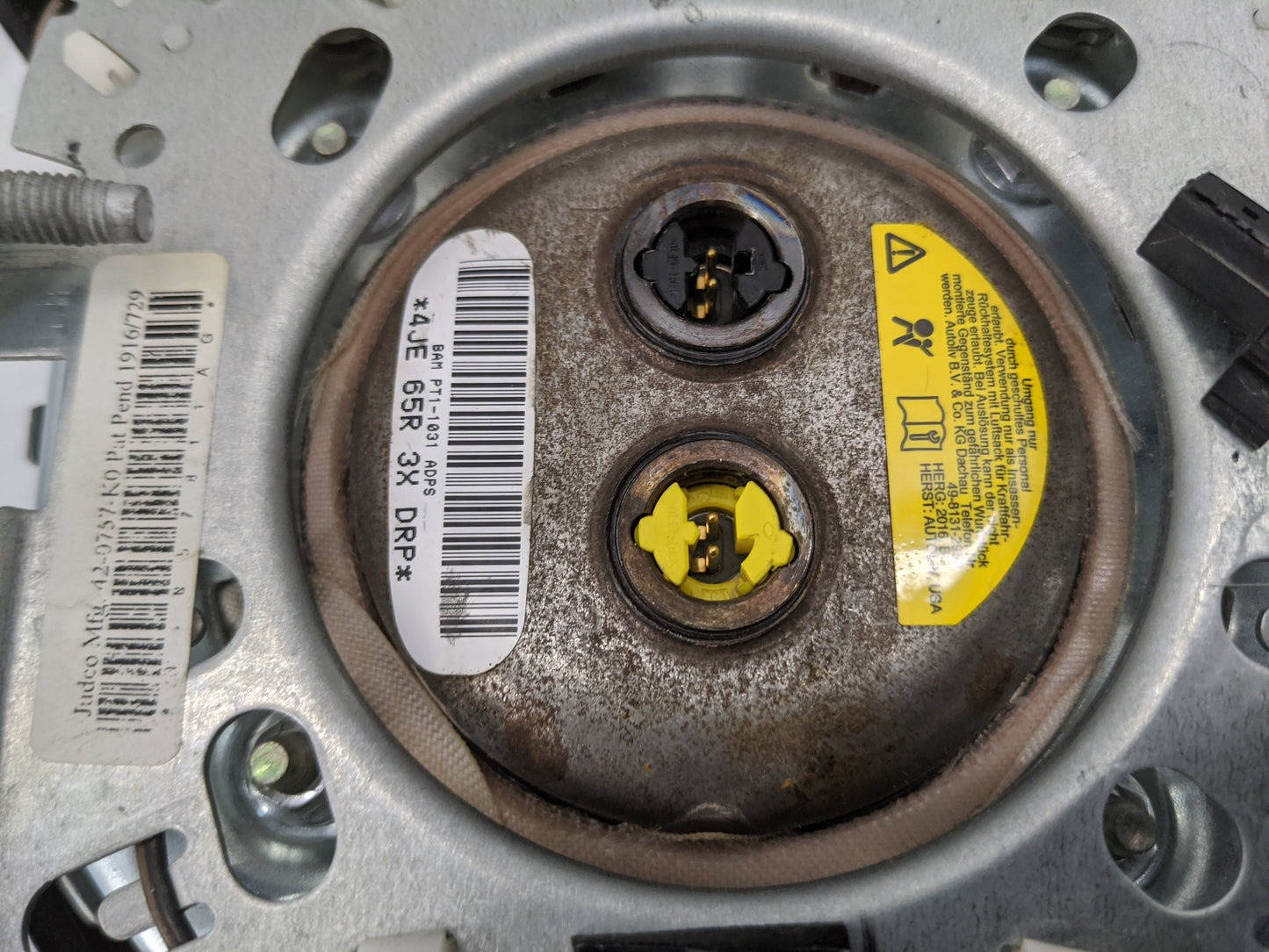 Dodge Caravan Air Bag Driver Left Steering Wheel Mounted 1477609 - Oemusedautoparts1.com